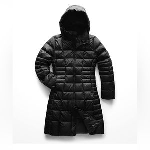 THE NORTH FACE METROPOLIS PARKA II
COAT